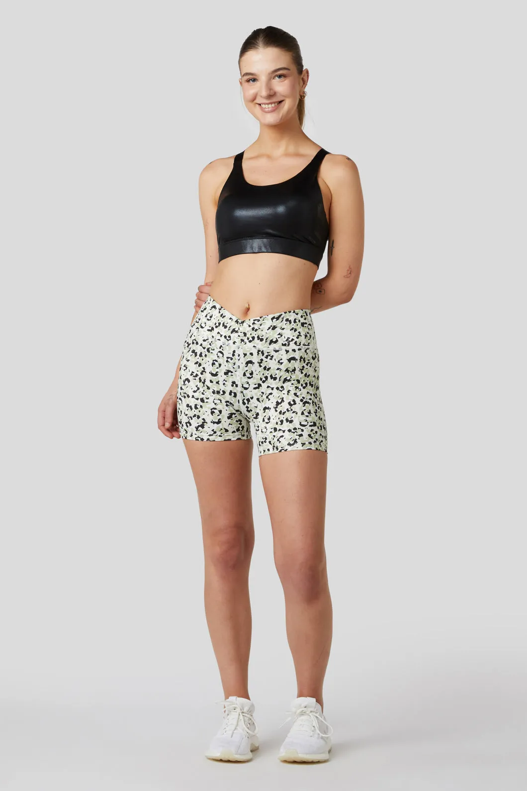 Astro Yoga Short