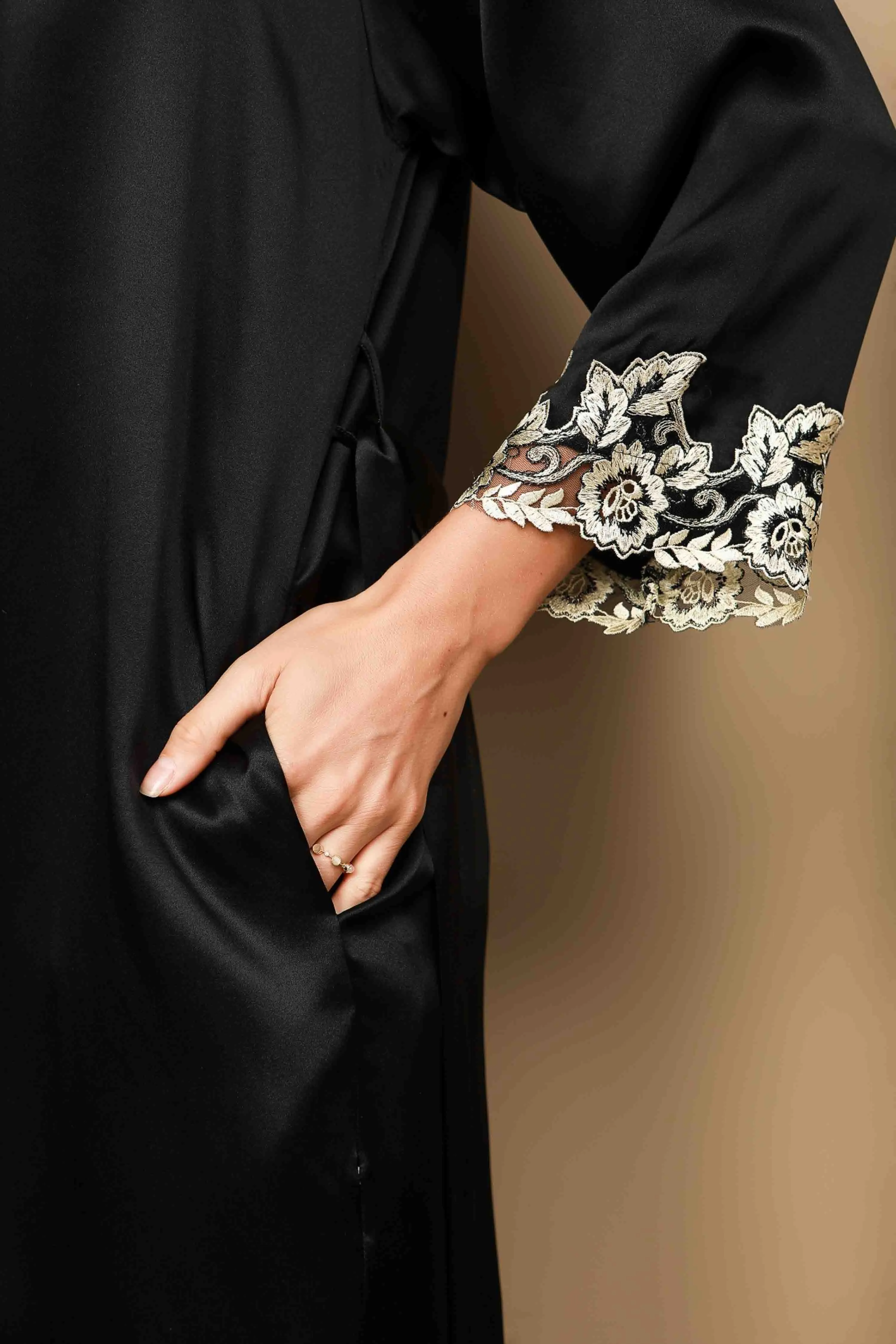 Pure Silk Elegant Lace Nightgown & Dressing Gown Set 2Pcs